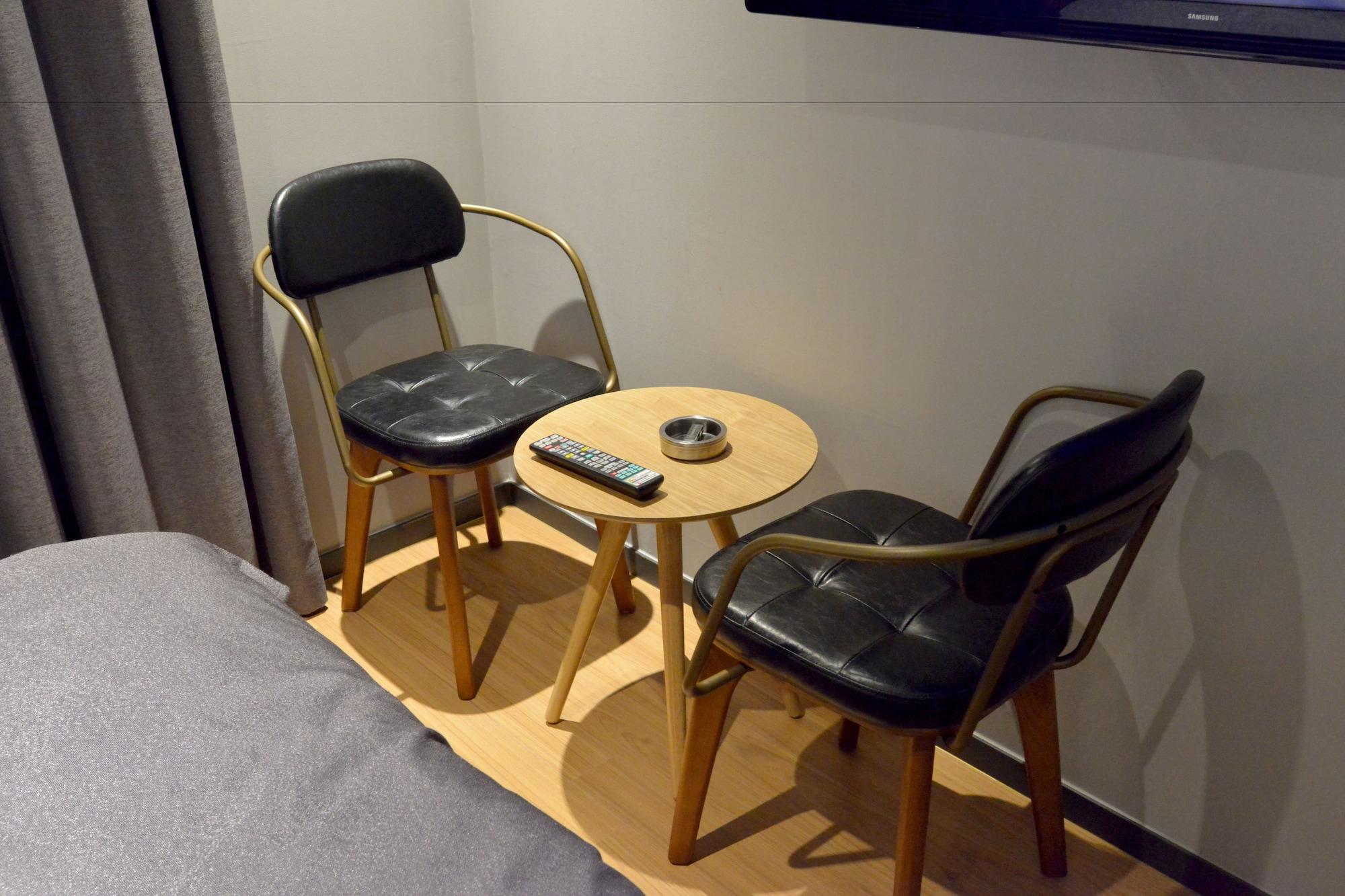 Brown Dot Hotel Cshangvon Kültér fotó