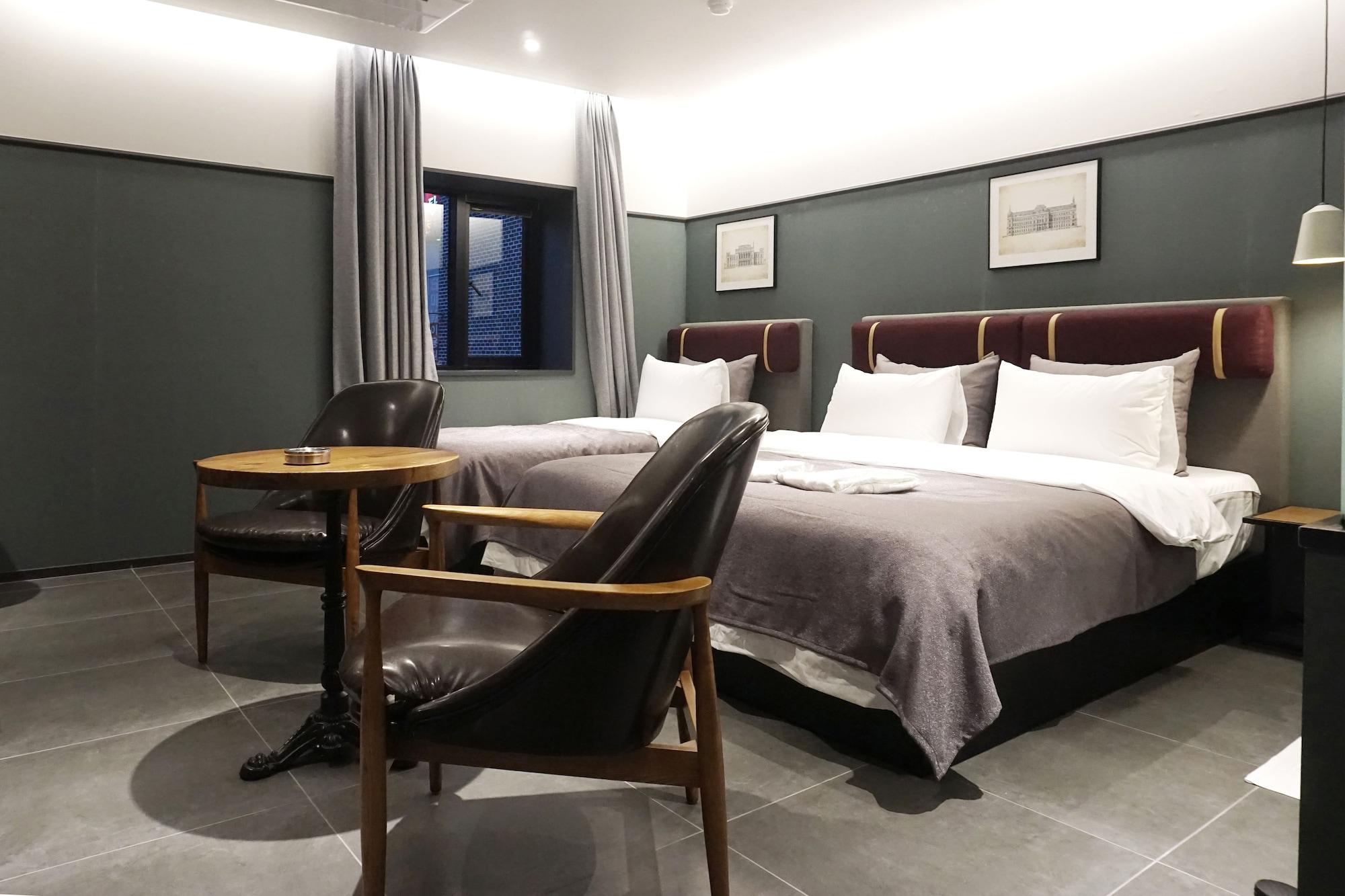 Brown Dot Hotel Cshangvon Kültér fotó